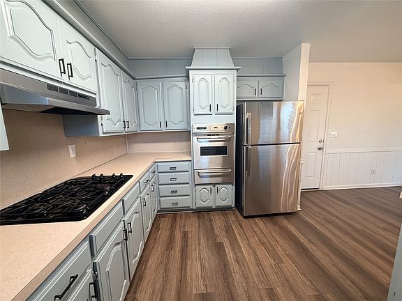 3rd image of 11613 E 24th St