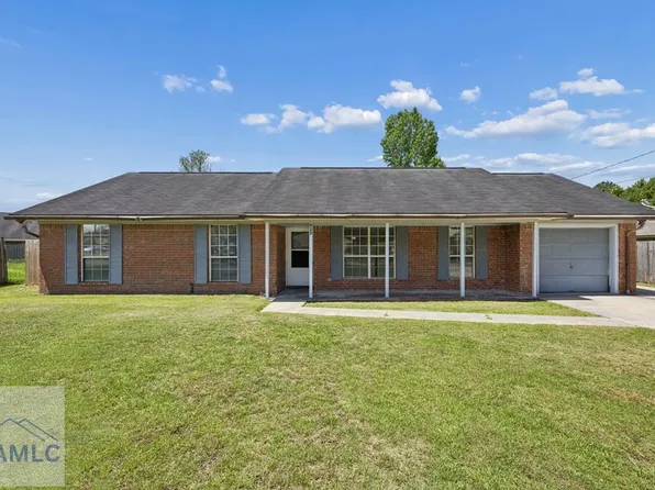 972 Birchfield Dr, Hinesville, GA 31313
