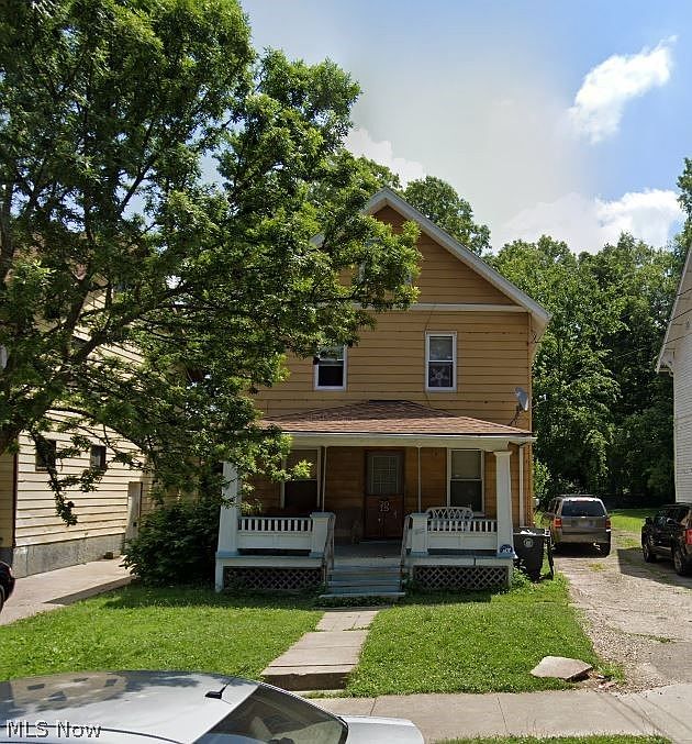 2nd image of 553 Wildwood Ave