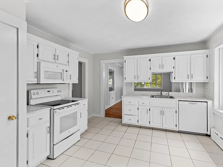 2179 Centre St #1 — Photo 7