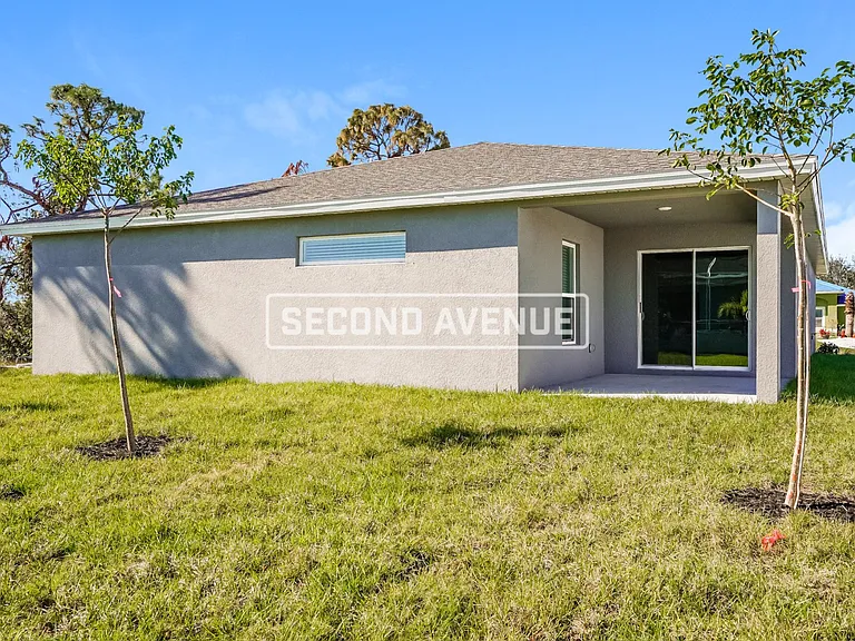 2105 NW 22nd Ave — Photo 17