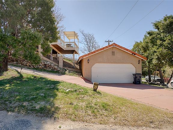 3rd image of 43134 Peek A Boo Rd