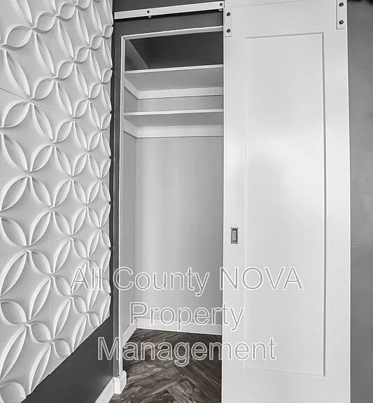 922 24th St NW #301 — Photo 34