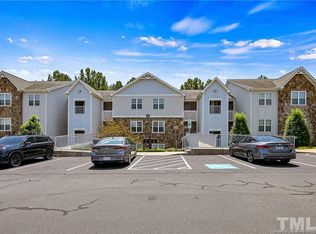 158 Gallery Dr, Spring Lake, NC 28390
