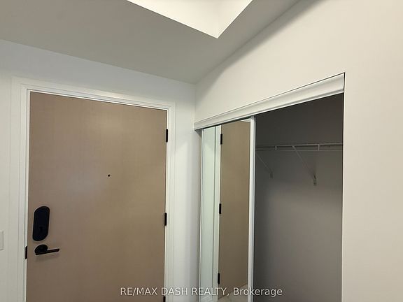 4th image of 280 Dundas St W #708