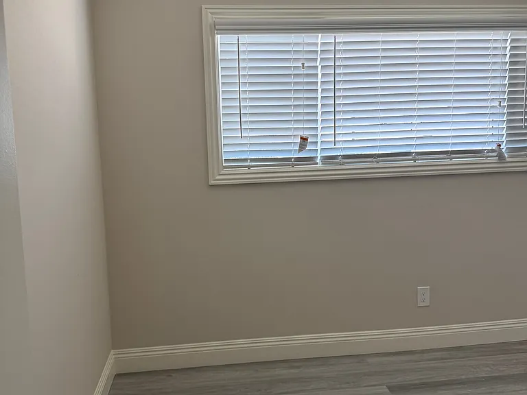 1609 W Shorb St #D — Photo 7