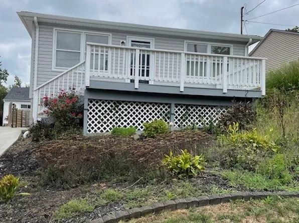 234 Willow Wood Dr, Chippewa Lake, OH 44215