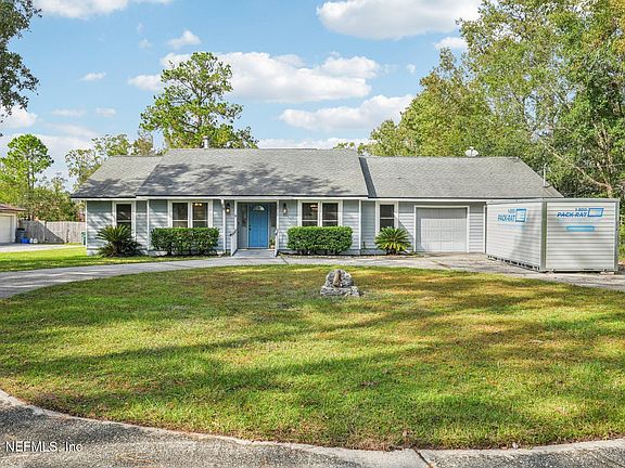2nd image of 2815 MANDARIN MEADOWS Drive N