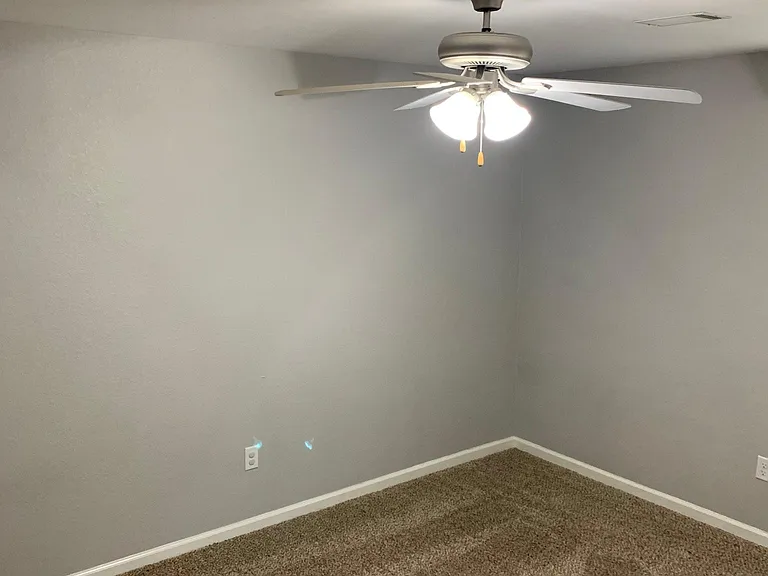 2035 Shadow Ridge Rd — Photo 21