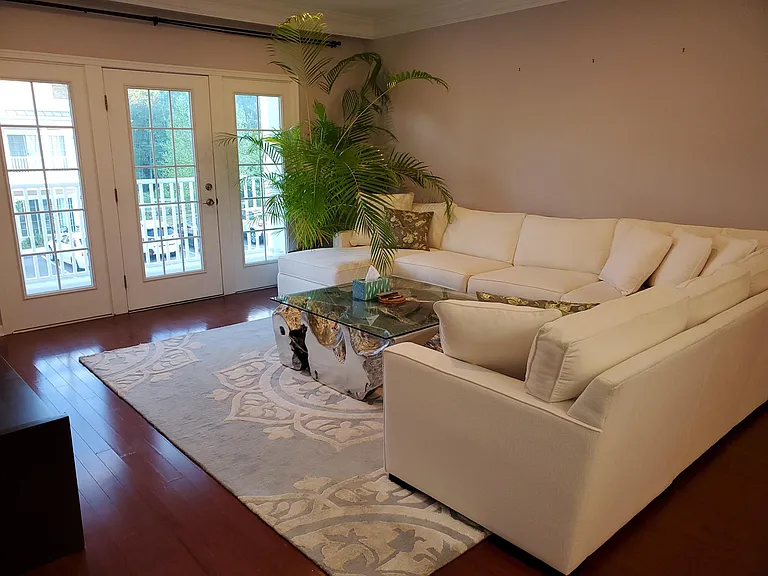 213 Center Meadow Ln — Photo 8