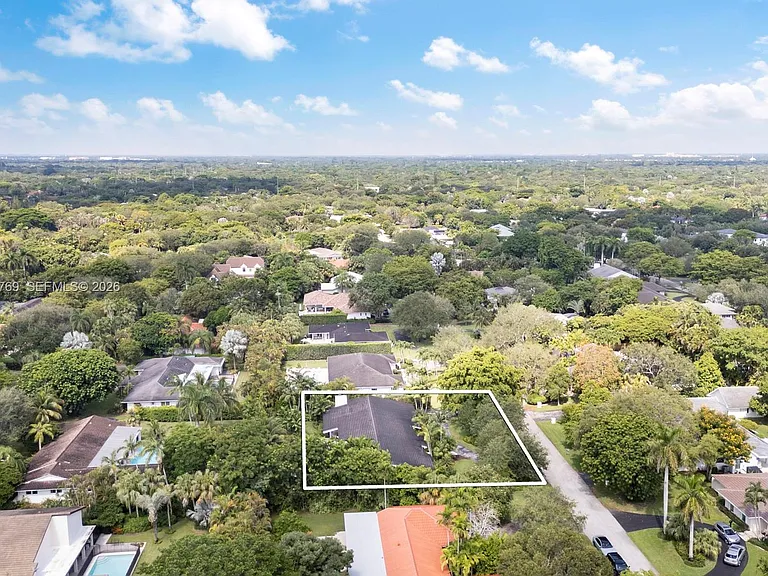 5780 Las Palmas Dr — Photo 48