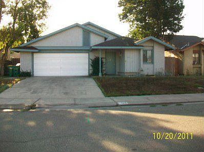1st image of 322 Berkshire Ln
