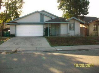 322 Berkshire Ln, Stockton, CA 95207