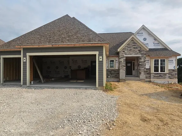 1607 Sauk TRAIL, Waukesha, WI 53189