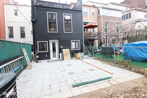 Rented by Citi Habitats | media 27