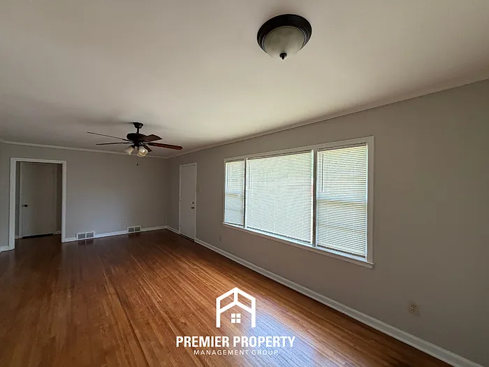 4583 Dunn Ave — Photo 3