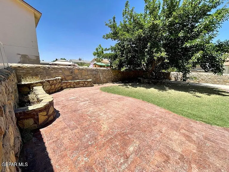 3033 Tierra Humeda Dr — Photo 14