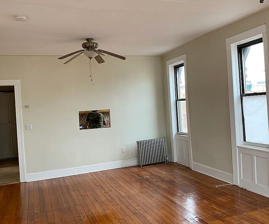 2nd image of 769 Onderdonk Ave