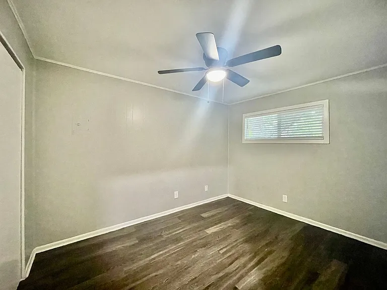 Sundance Apartments — Photo 27