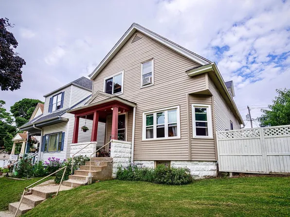 1551 South 32nd STREET, Milwaukee, WI 53215