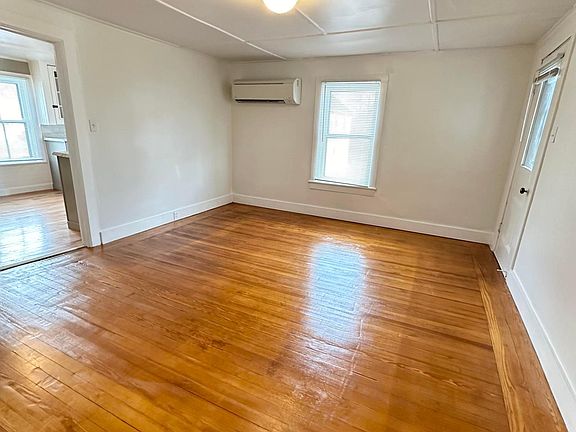 5th image of 1 Pearl St #2