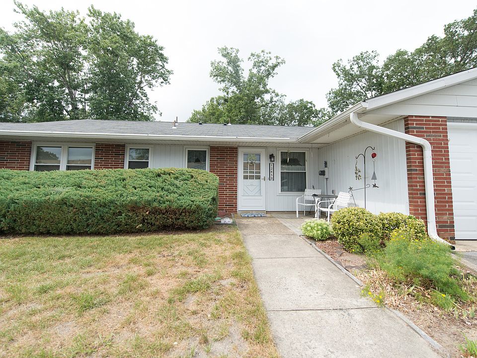 1st image of 285B Dorchester Dr #100B