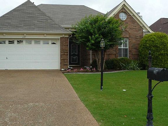 3rd image of 2990 Lauren Dr