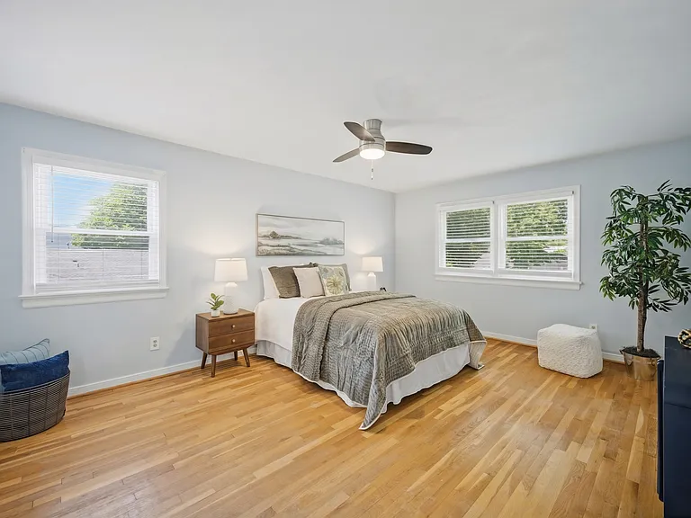 724 Yorkshire Dr — Photo 60