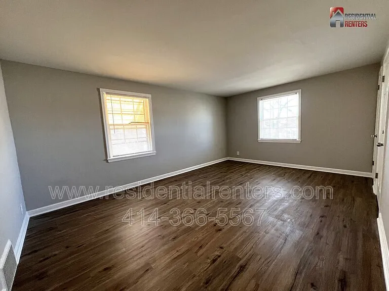 2238 S 82nd St — Photo 7
