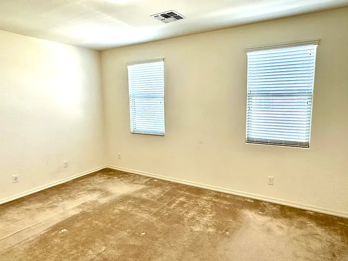 3833 E Robert St — Photo 16