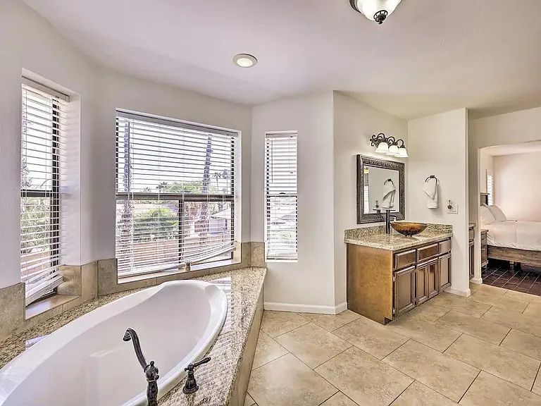 6615 E Kings Ave — Photo 17