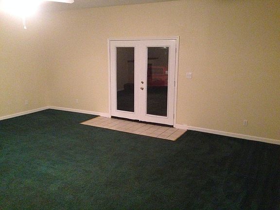 Family Room 19 1/2x21