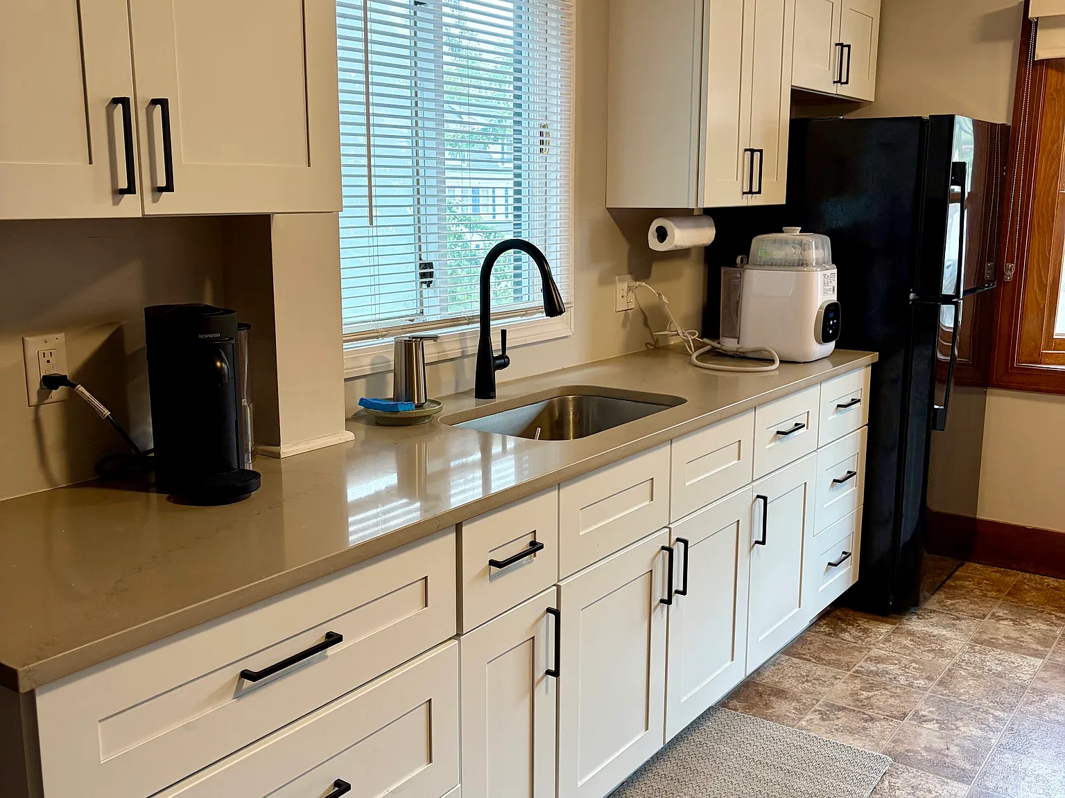 2 bed, 1035 sqft, $2,200 — Photo 1