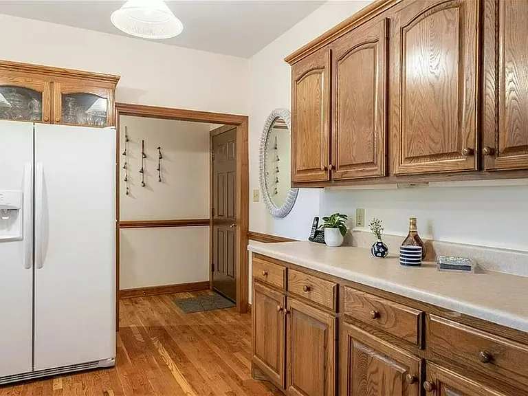 104 Woodsway Ct — Photo 14