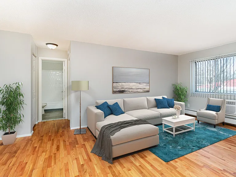 The Heights Apartments — Photo 7