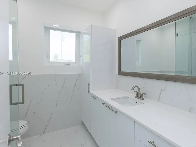 1690 Daytonia Rd — Photo 42