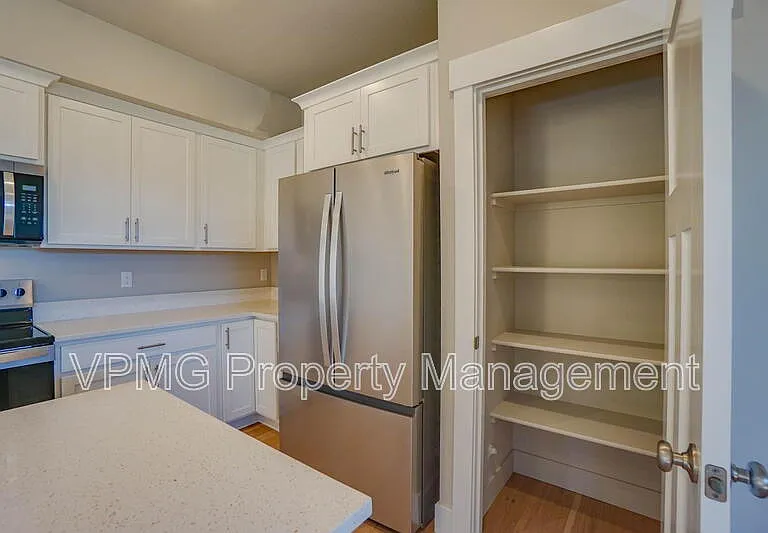 2331 E Otter Loop — Photo 13