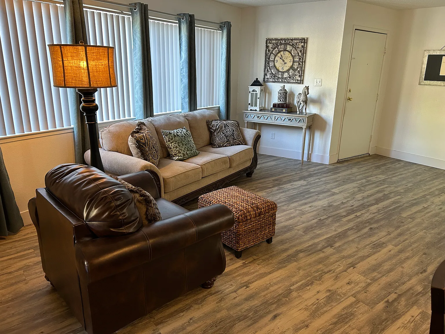 Rinconada Village Apartments — Photo 1