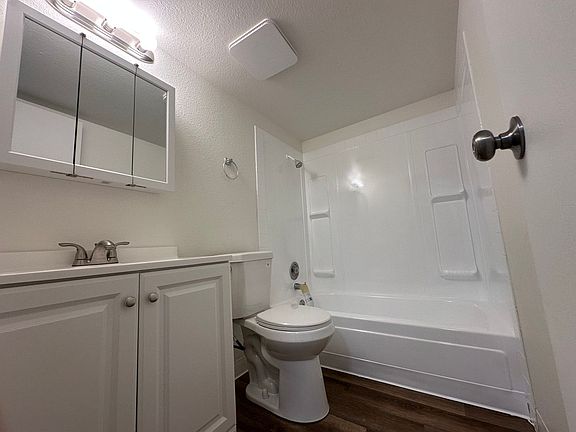 5th image of 1800 Idlewild Dr #31