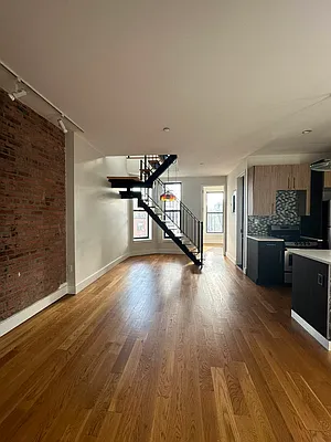 Rented by Cityside Rentals Corp | media 16