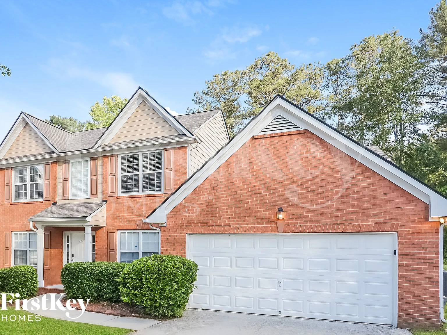4 bed, 2.5 bath, 2558 sqft, $2,155 — Photo 2