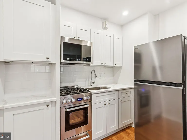 2101 Chestnut St #721-R — Photo 8