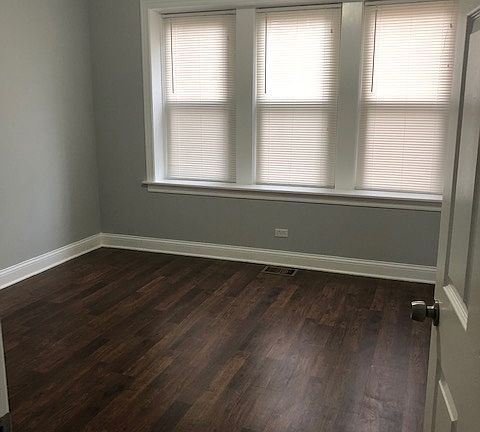 3rd image of 1719 E 78th St #1
