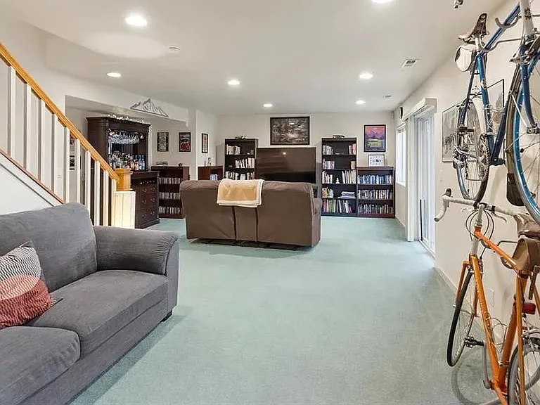 9630 Hollyleaf Ct — Photo 31
