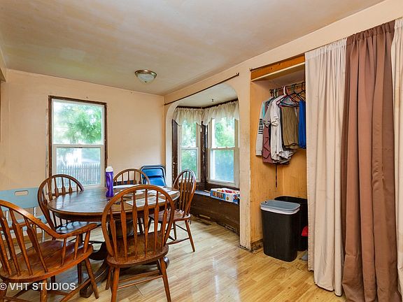 5th image of 224 N Weston Ave