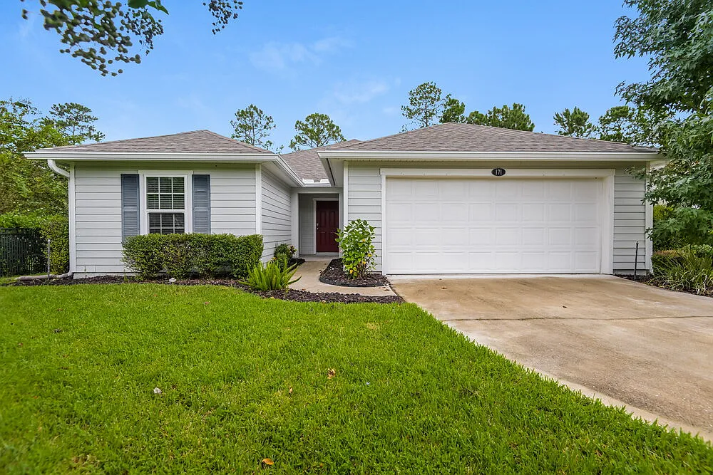 3 bed, 2.0 bath, 1902 sqft, $2,265 — Photo 1