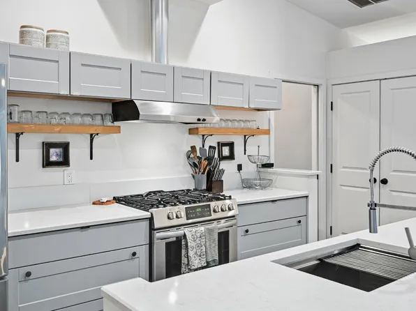 14831 Canyon 7 Road, Guerneville, CA 95446