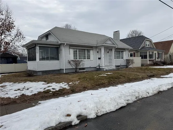 54 Holburn Ave, Cranston, RI 02910