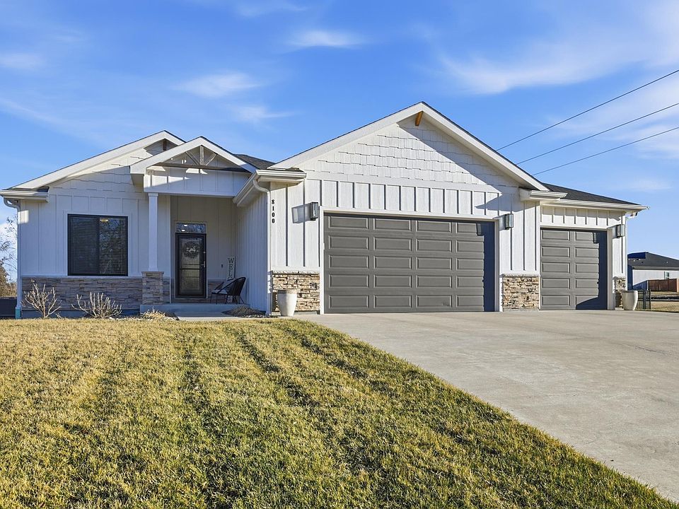 1st image of 8100 SW 27th St