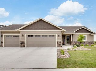 1929 Prairie Ave, Faribault, MN 55021